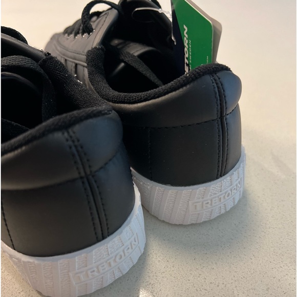 TRETORN Women's Nylite Plus Leather Sneakers, Black - Picture 7 of 7